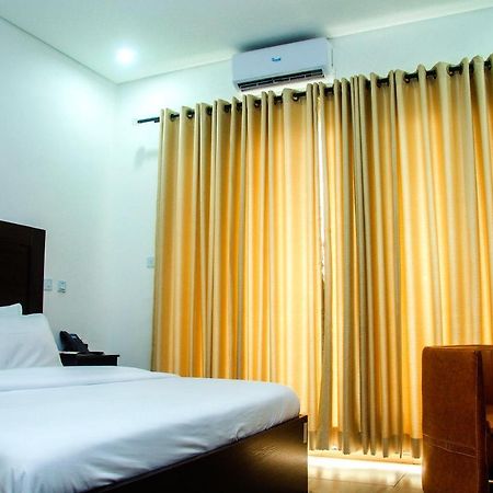Hotel Capitol Ikeja Eksteriør billede