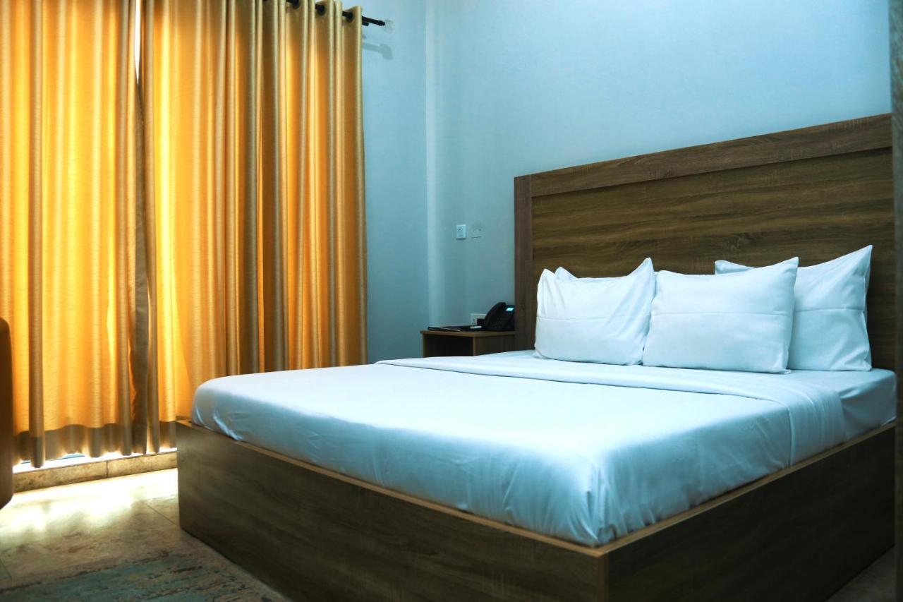 Hotel Capitol Ikeja Eksteriør billede
