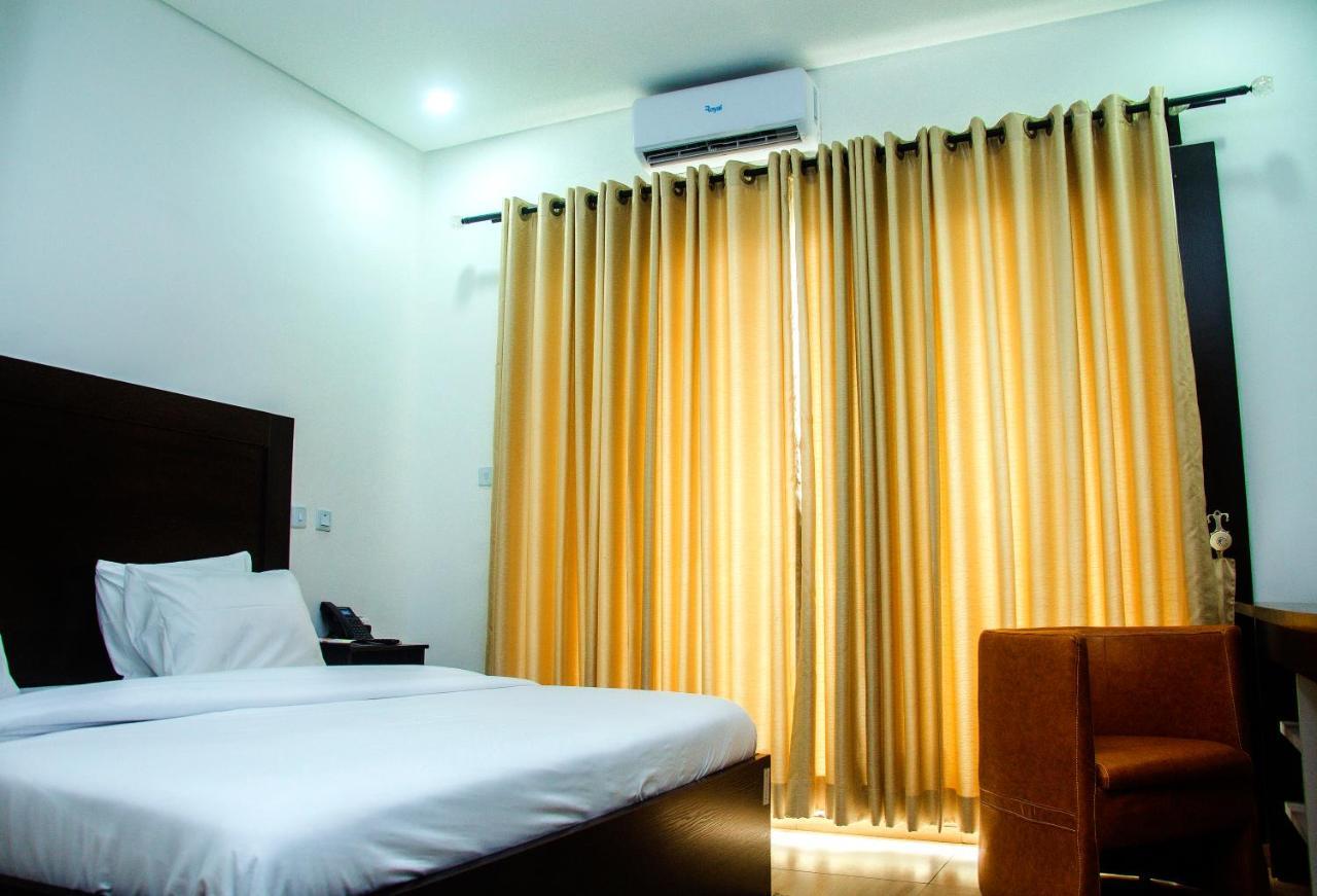 Hotel Capitol Ikeja Eksteriør billede