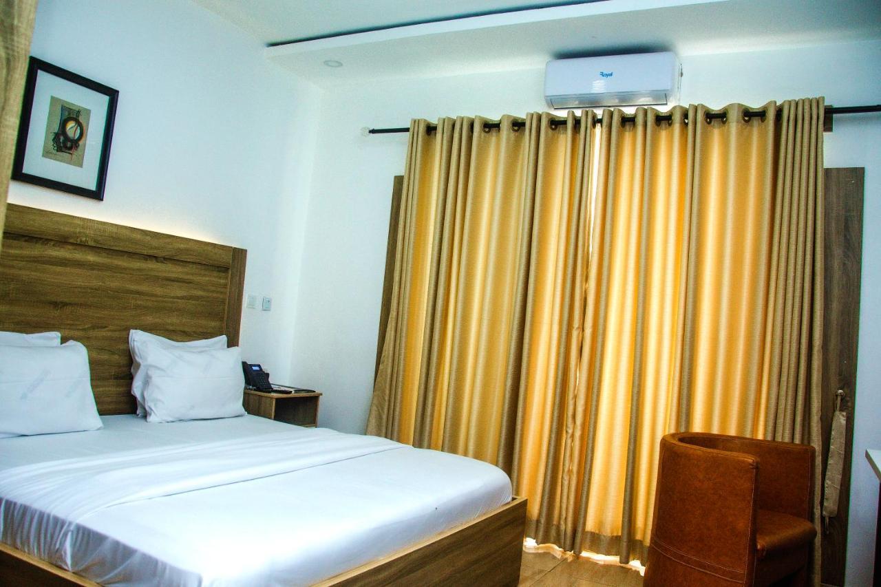 Hotel Capitol Ikeja Eksteriør billede
